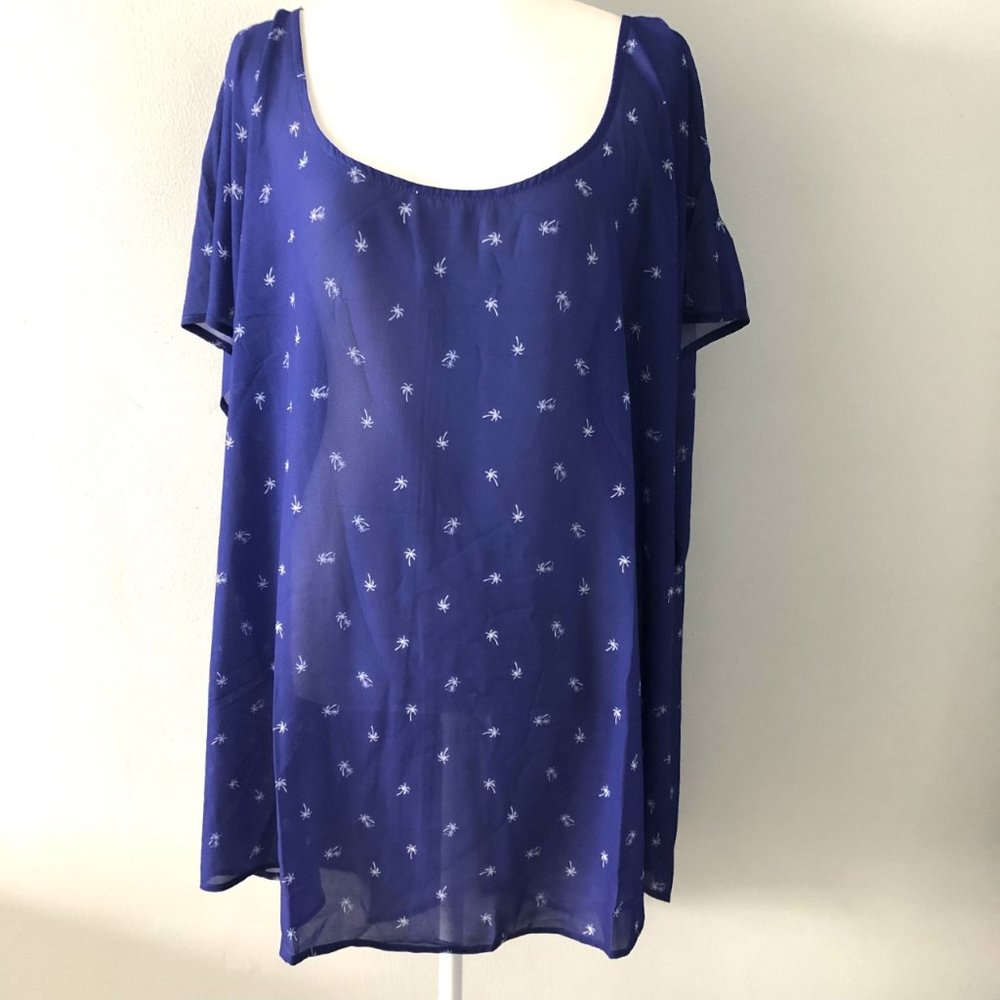 New Torrid Top Blouse Tunic Button Back size 5 5X Palm Trees